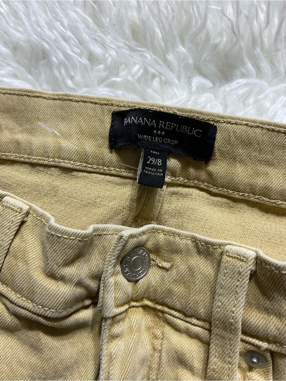 NWOT BANANA REPUBLIC WIDE-LEG CROP JEAN in Sahara Tan - Picture 3 of 5